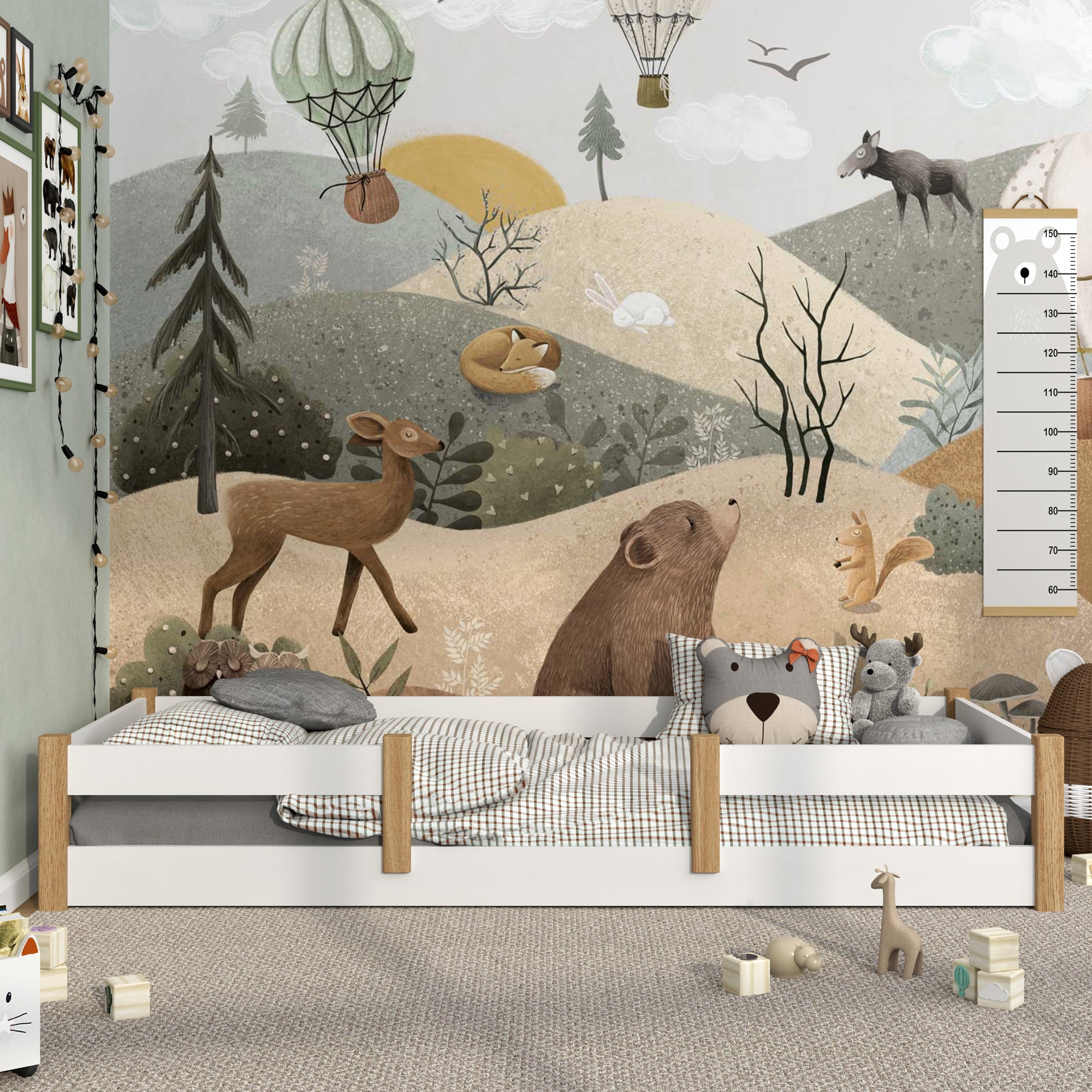 Wooden low bed N01 white / oak