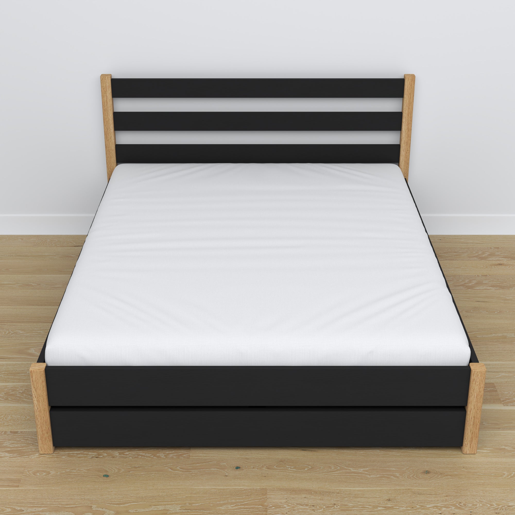 Doppelbett mit Schublade aus Holz schwarz mit Eiche – Schrägansicht, Scandi-Schlafzimmer