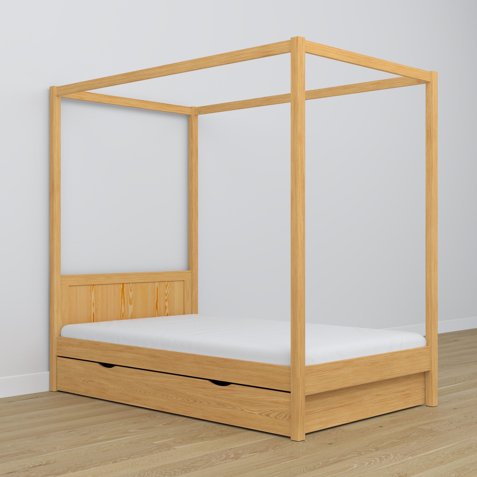 Himmelbett aus Holz Kiefer natur im Kinderzimmer – Scandi-Einrichtung
