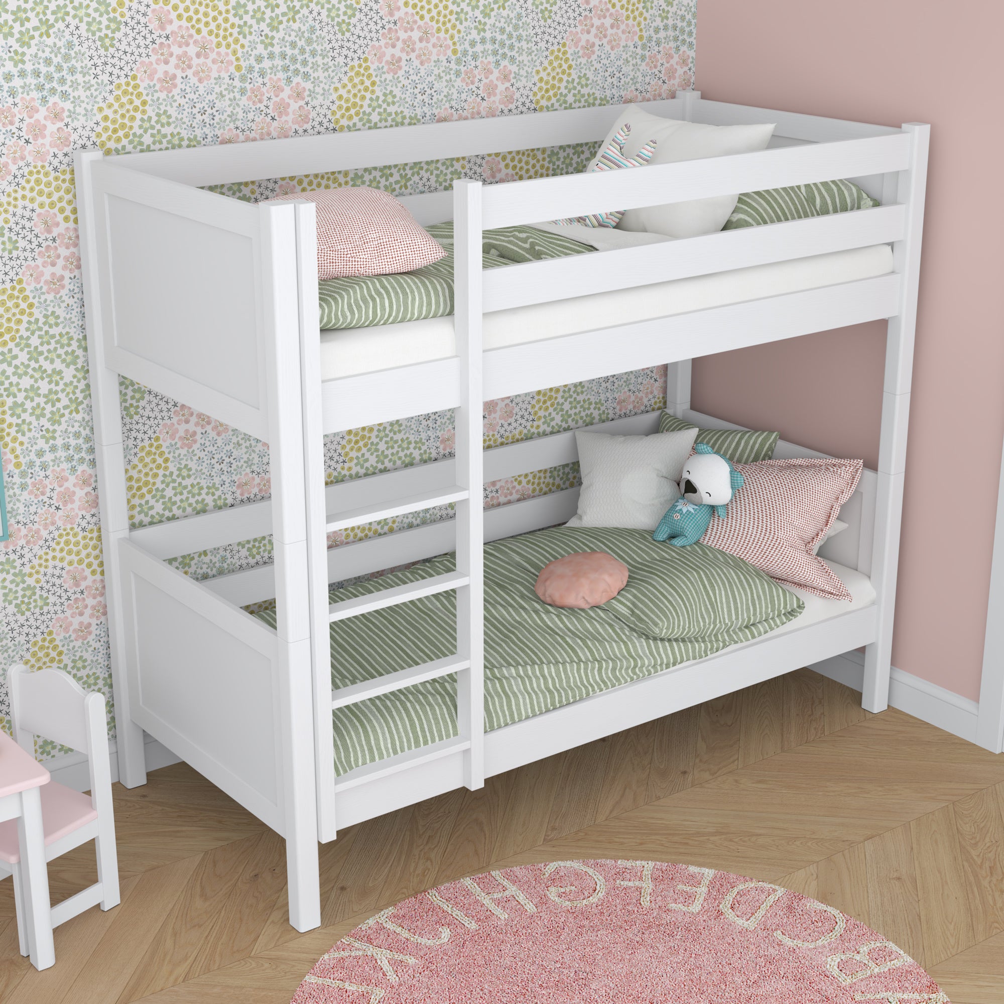Etagenbett weiß im Kinderzimmer – Scandi-Einrichtung, aus Holz