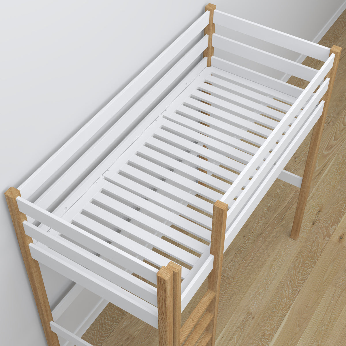 Hochbett weiß-Eiche – Holzschreibtisch unter dem Schlafbereich, Scandi-Kinderzimmer