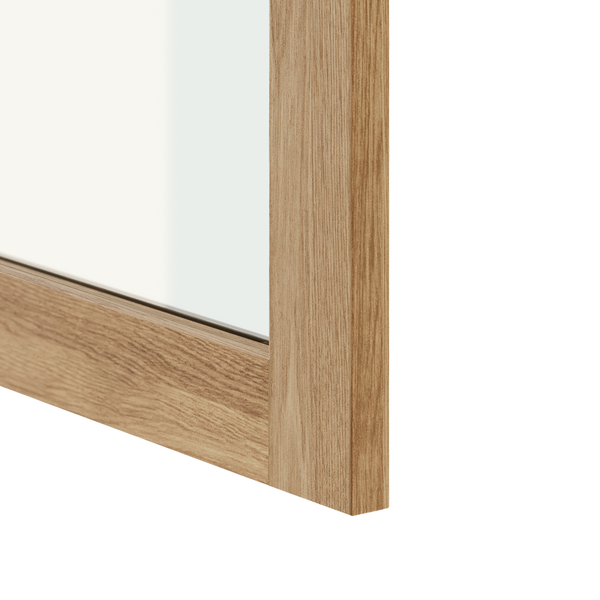 Eichenholzfront mit Glas
